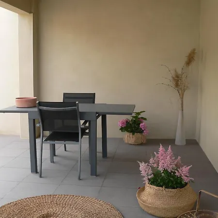 Bed & Breakfast La Petite Du *